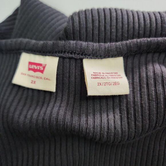 NWOT Levi's Plus Size Ribbed Button Up Blouse - Picture 5 of 9